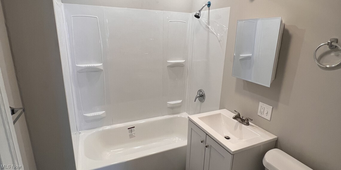 Shaker Overlook - Residential Lease