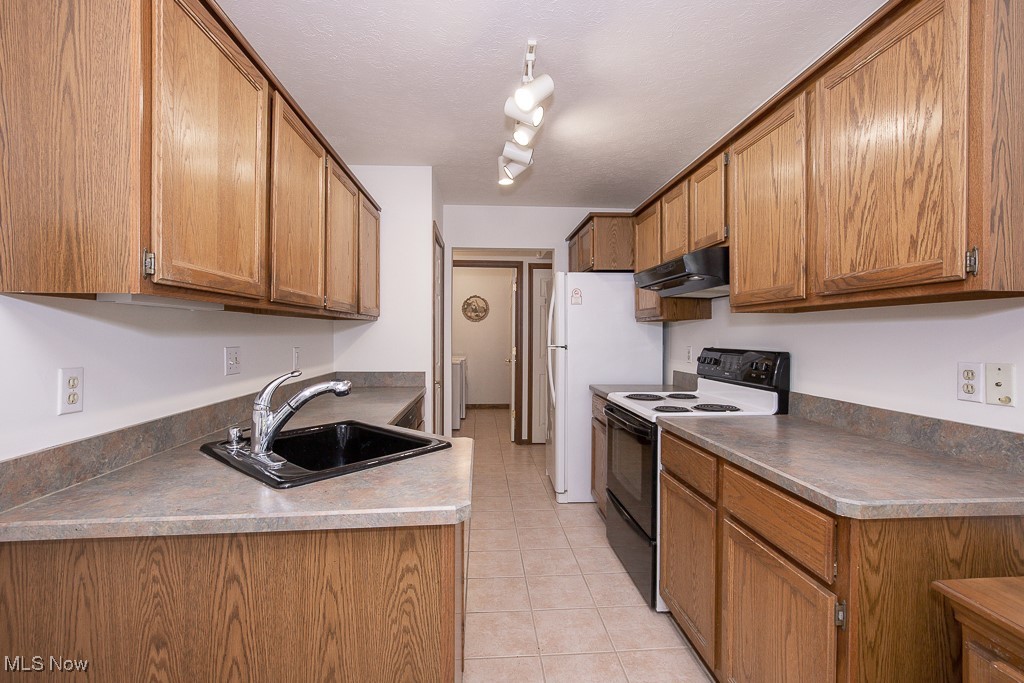 15430 Roxboro Drive