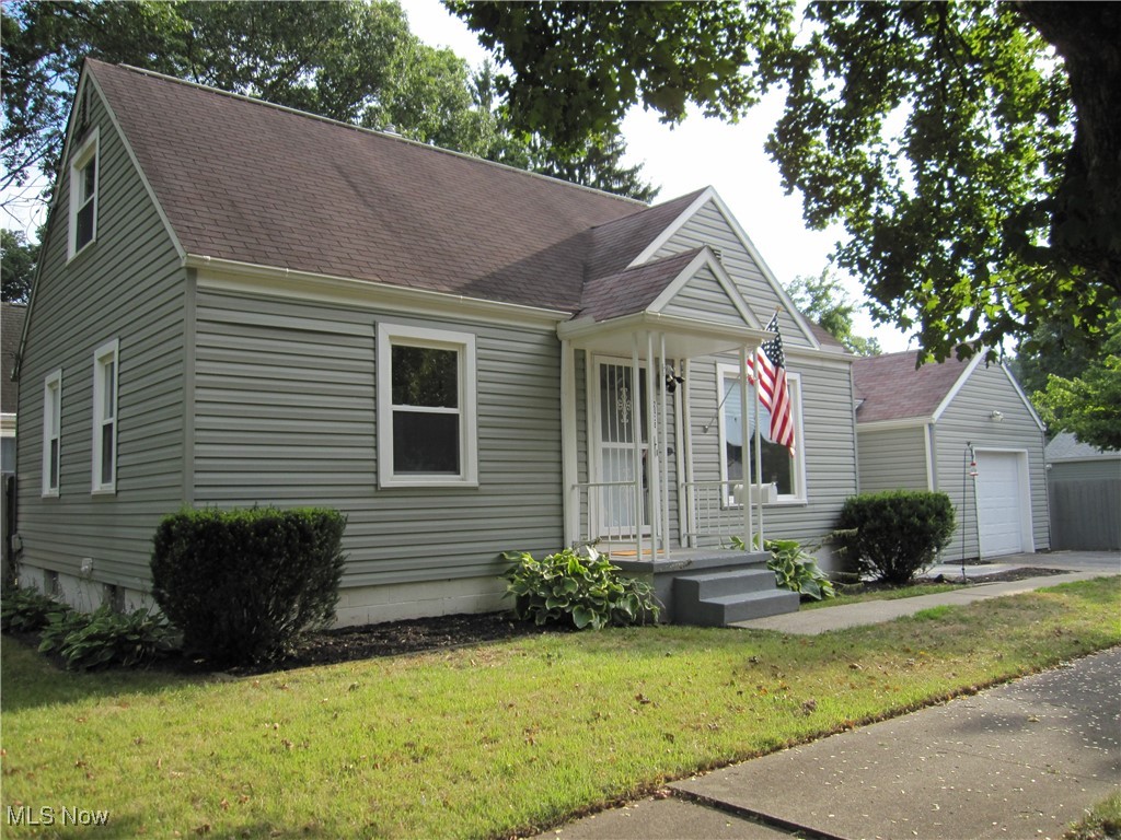 Beautifully RENOVATED 3 Bedroom, 2 Full Bathroom Cape Cod with a Den. This home has a new high-efficiency HVAC System with AC. A Custom Kitchen with New Stainless-Steel Appliances, cabinets, and quartz countertops. New paint, flooring, can lighting/fans, and doors throughout. A beautifully finished attic with a Large Master bedroom with a separate office area. A partially finished basement with a full bath, den/office room, and laundry area. Drywalled 1.5 garage with a fully fenced side and backyard. This wonderful house is on a corner lot near Goodyear MetroPark, Shopping, Bus Lines, and easy Freeway access. Don't miss this beauty!!!
