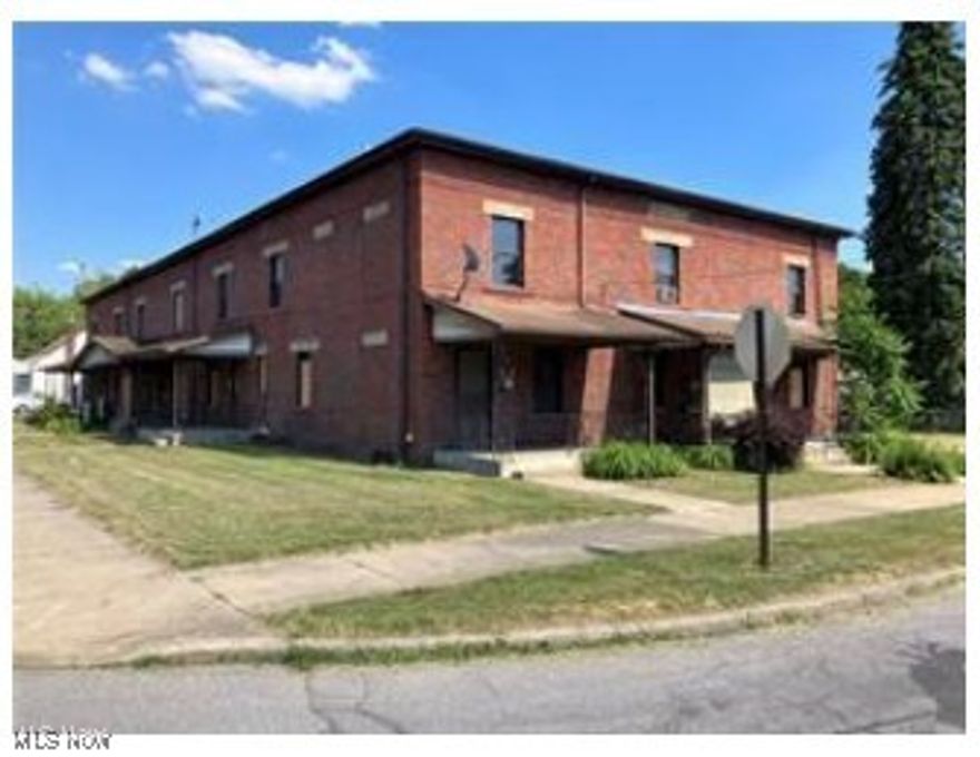 2 bedroom 1 bath unit available. tenant pays $750 plus all utilities. Must show accounts in name before move in. Forst Last and Security Deposit due before move in. $300 non-refundable pet deposit per pet.