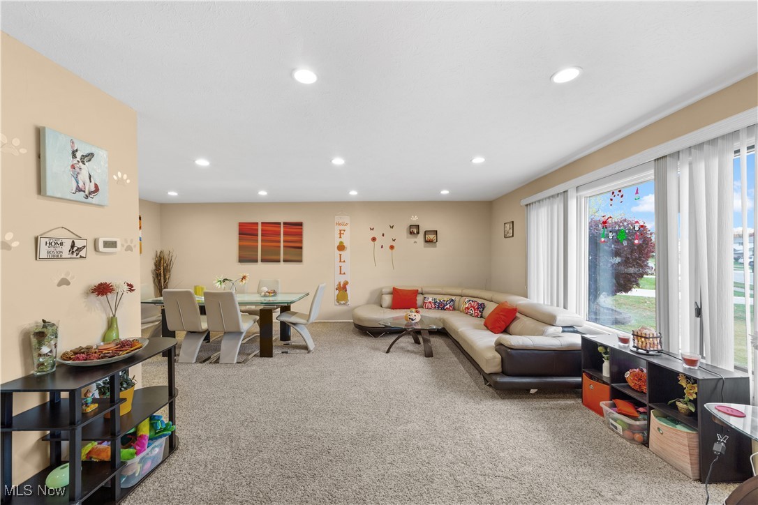 Lander Gardens 04 - Residential