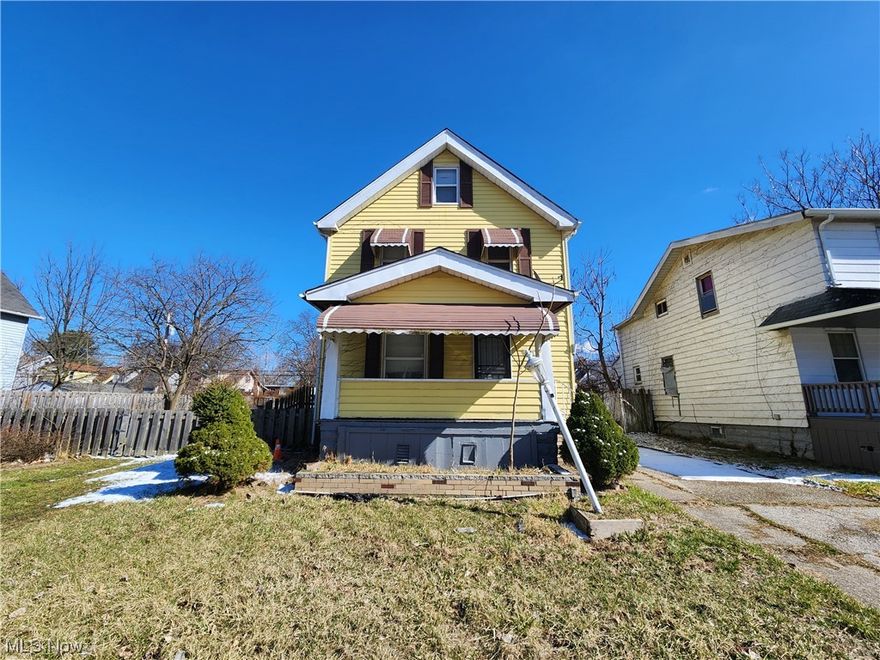 Attention investors! This three bedroom, one bath property is ready for your TLC. Kitchen has LVT flooring and newer cabinets. Spacious living and dining room. Nice size bedrooms and third floor space for extra storage. Great rental income potential!