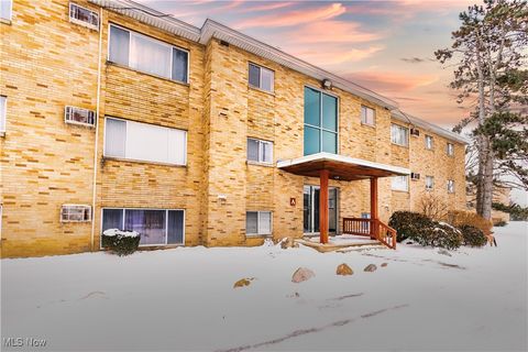 Tiny photo for 5200 Royalton Road #11-A, North Royalton, OH 44133 (MLS # 5179488)