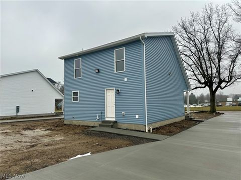 Tiny photo for 1581 Drexel Avenue NW, Warren, OH 44485 (MLS # 5190548)