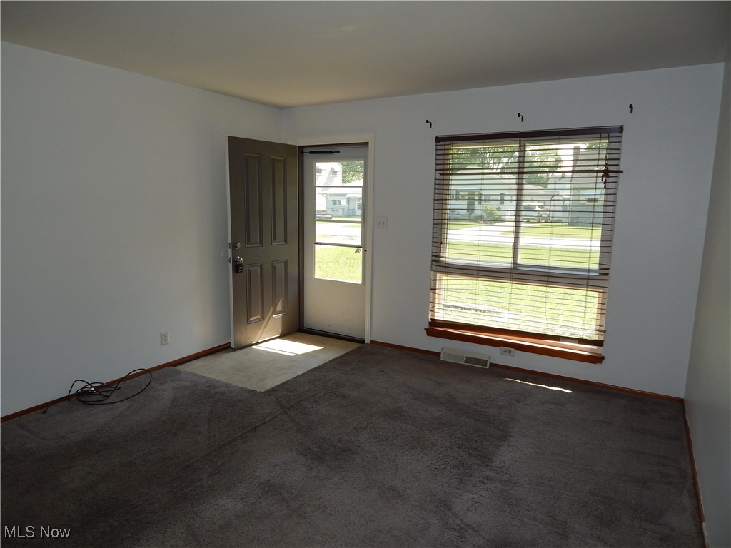 1286 E 342nd Street, Eastlake, Ohio image 4