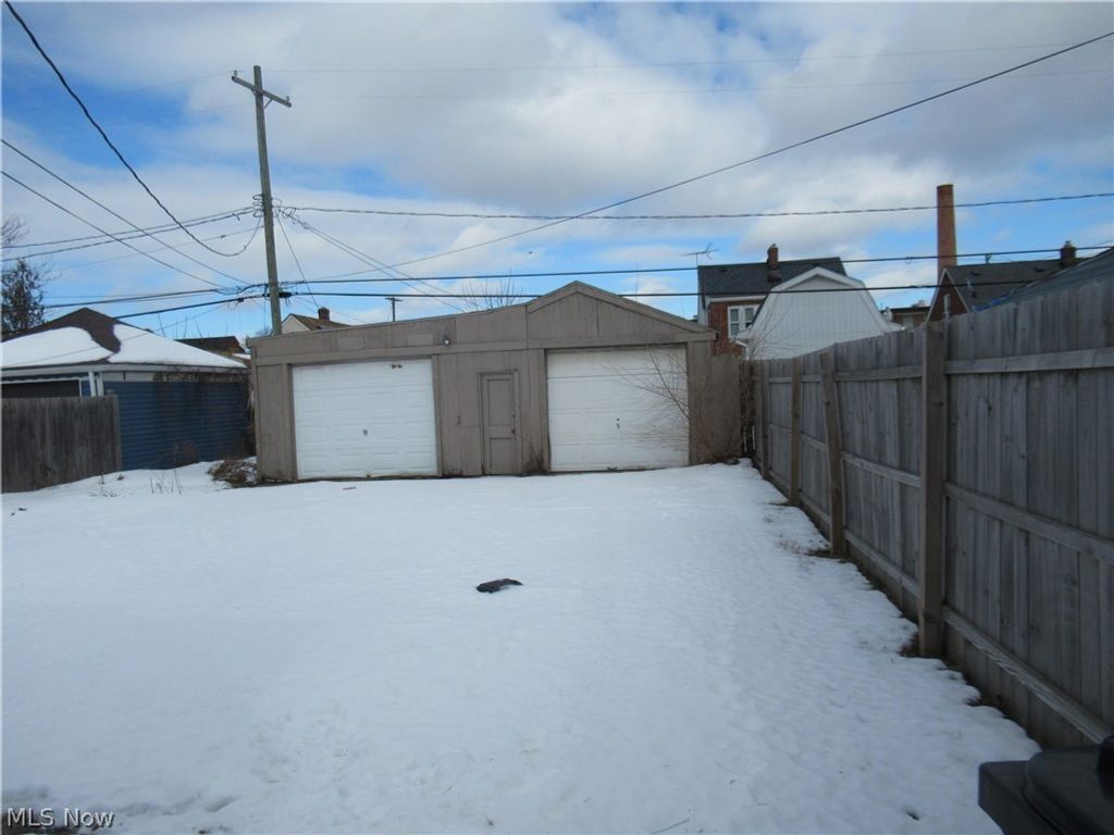 Photo of 13510 Sherry Avenue, Cleveland, OH 44135 (MLS # 5187019)