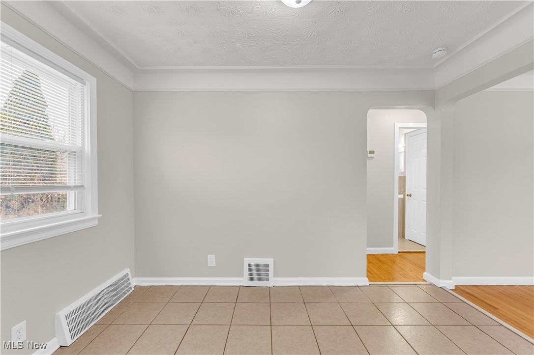 Knickerbocker Land Cos Burkla - Residential Lease