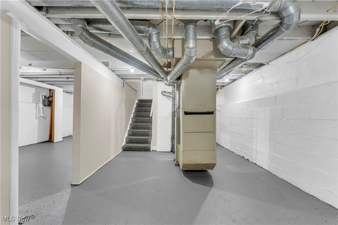 Knickerbocker Land Cos Burkla - Residential Lease