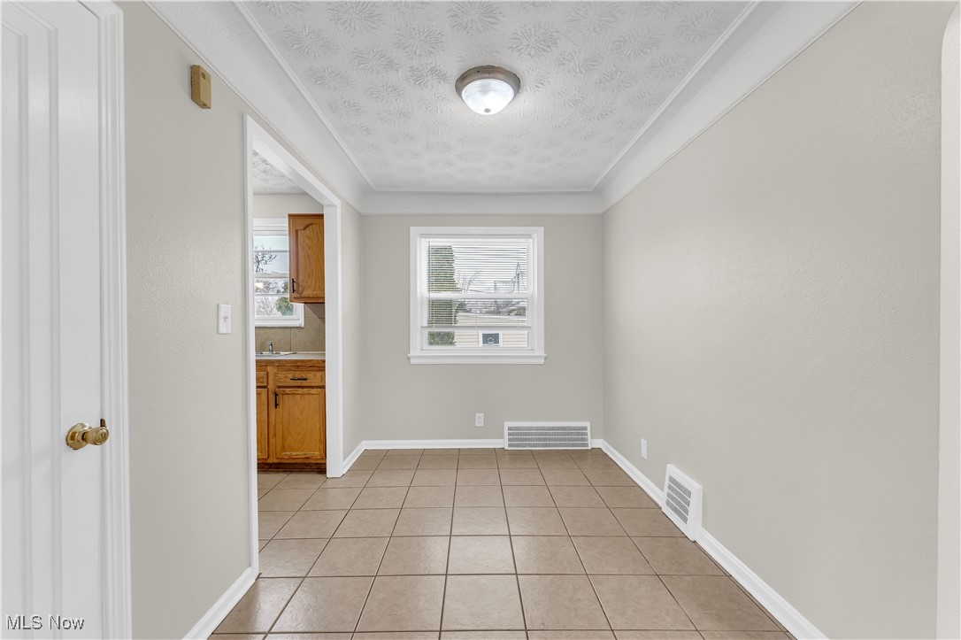 Knickerbocker Land Cos Burkla - Residential Lease