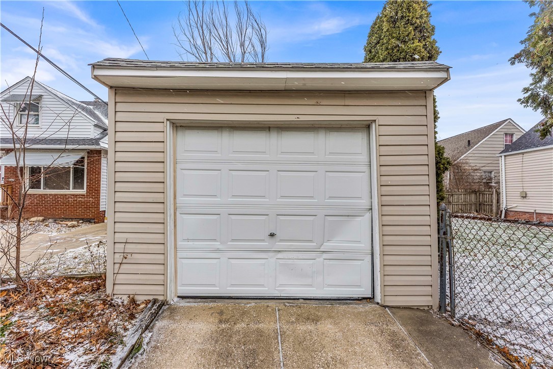 Knickerbocker Land Cos Burkla - Residential Lease