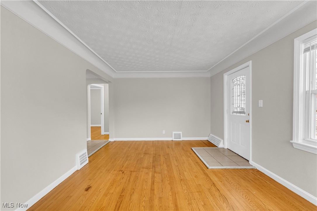 Knickerbocker Land Cos Burkla - Residential Lease