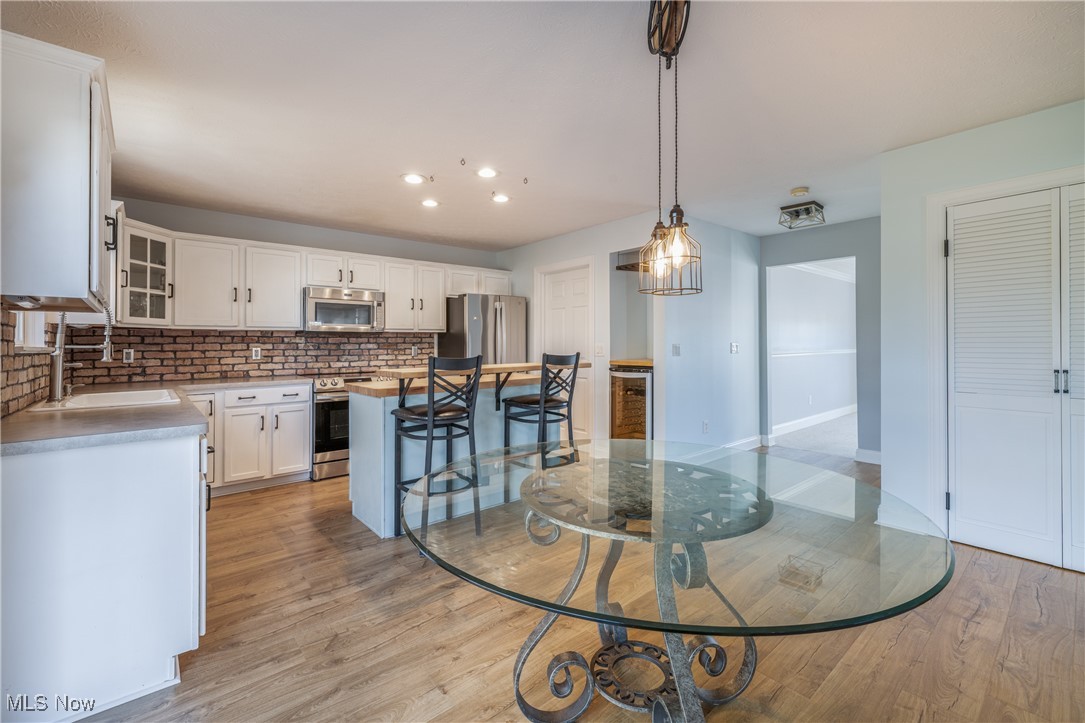 38316 Overlook Court
