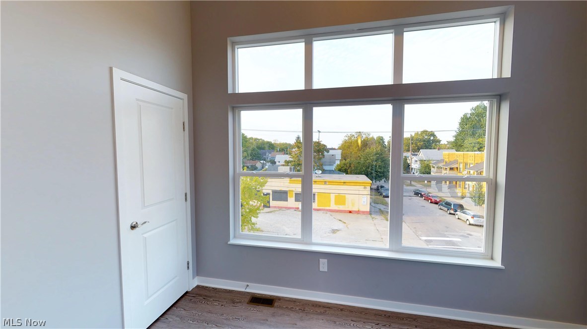 The Townhomes at 48th Street - Residential