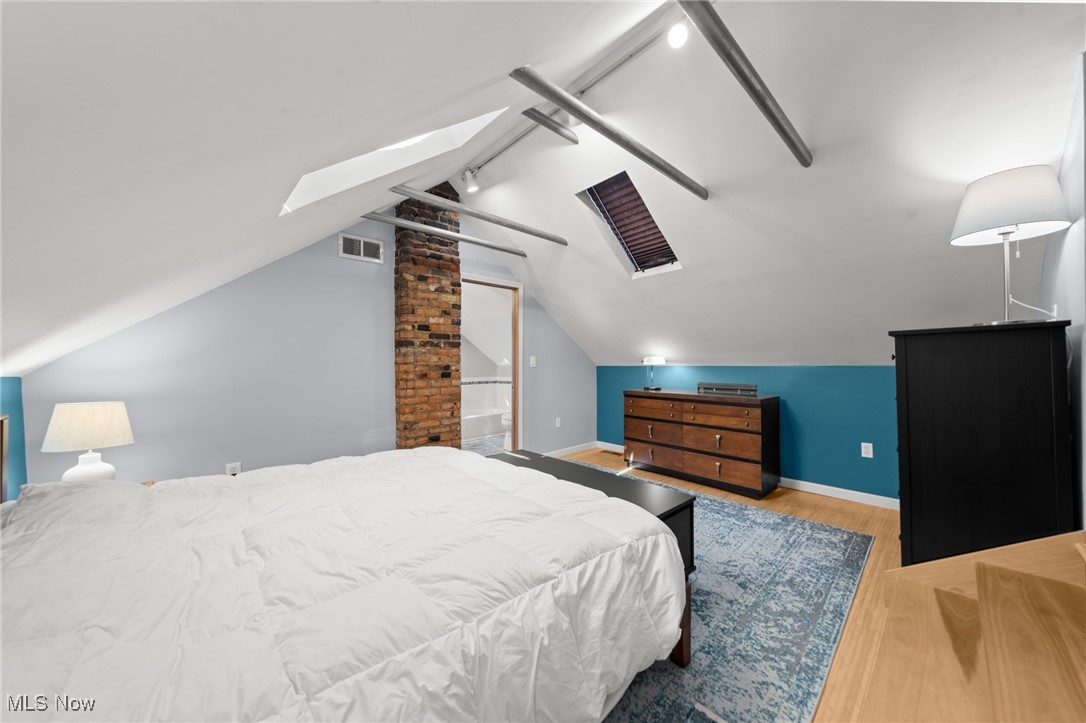 Cleveland, Ohio 44102, United States, 3 Bedrooms Bedrooms, ,2 BathroomsBathrooms,Residential,Active,224135