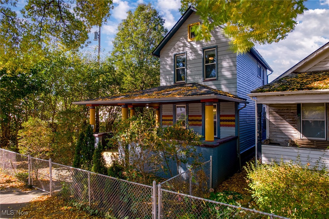 Cleveland, Ohio 44102, United States, 3 Bedrooms Bedrooms, ,2 BathroomsBathrooms,Residential,Active,224135