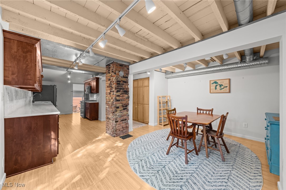 Cleveland, Ohio 44102, United States, 3 Bedrooms Bedrooms, ,2 BathroomsBathrooms,Residential,Active,224135