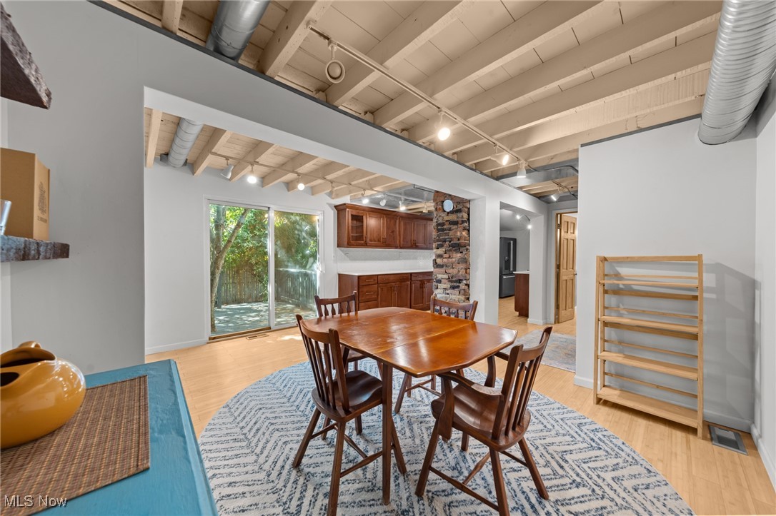 Cleveland, Ohio 44102, United States, 3 Bedrooms Bedrooms, ,2 BathroomsBathrooms,Residential,Active,224135