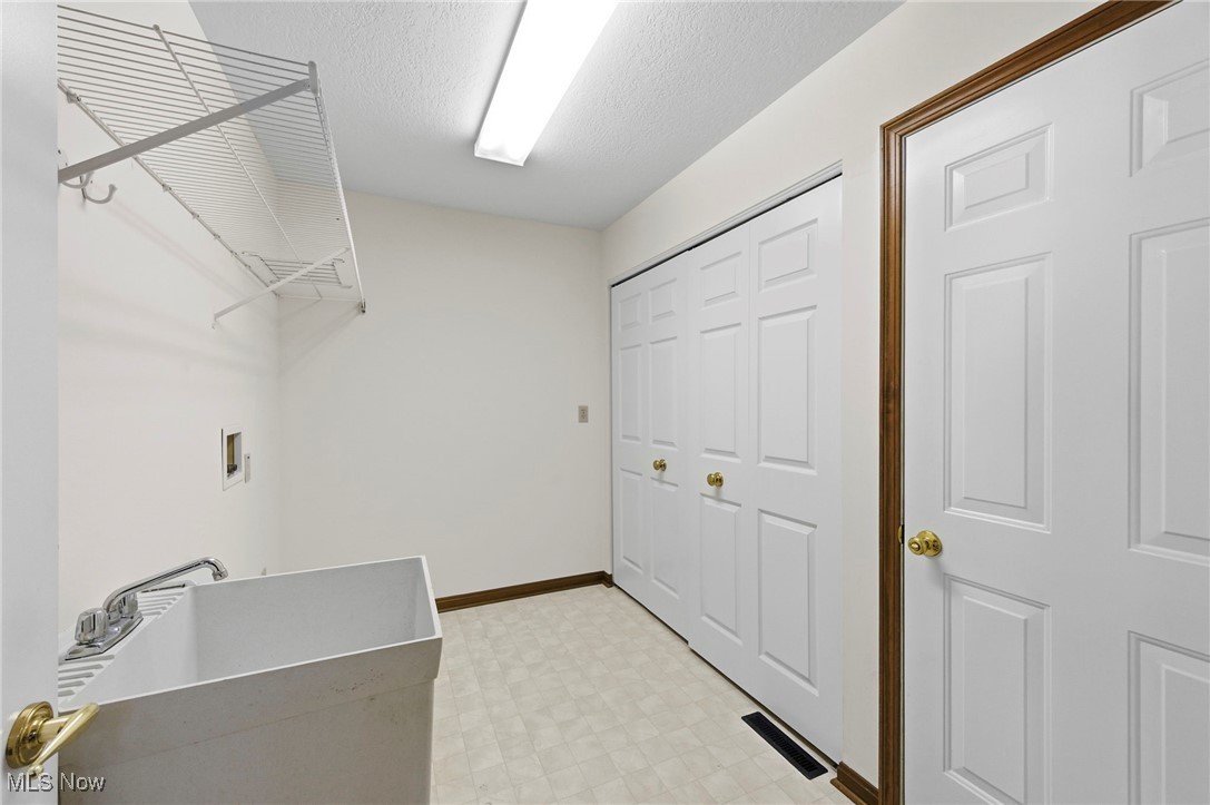 Abington Square Condo - Residential