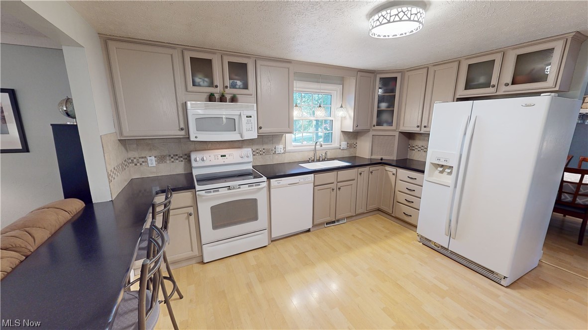 Silver Lake Little Farms - Residential