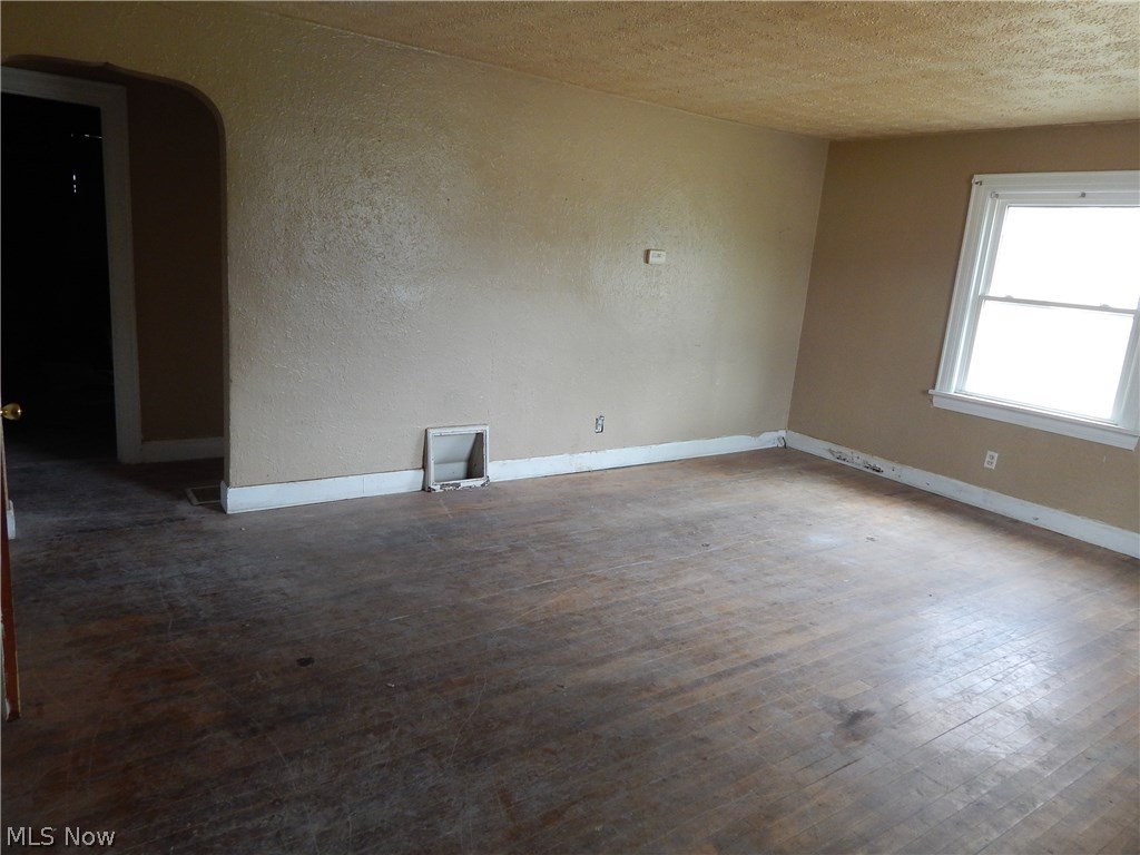 Falls Acres - Residential