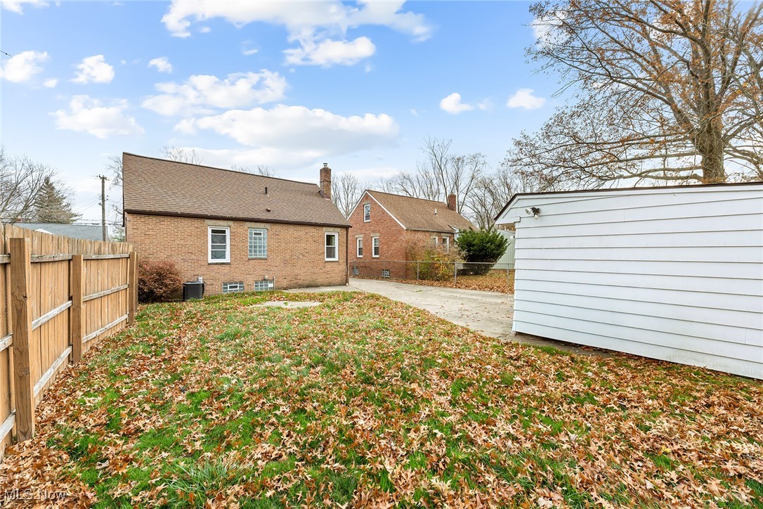 Bungalow 04 - Residential