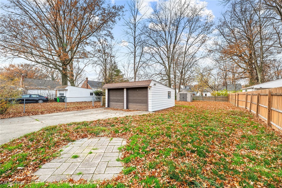 Bungalow 04 - Residential