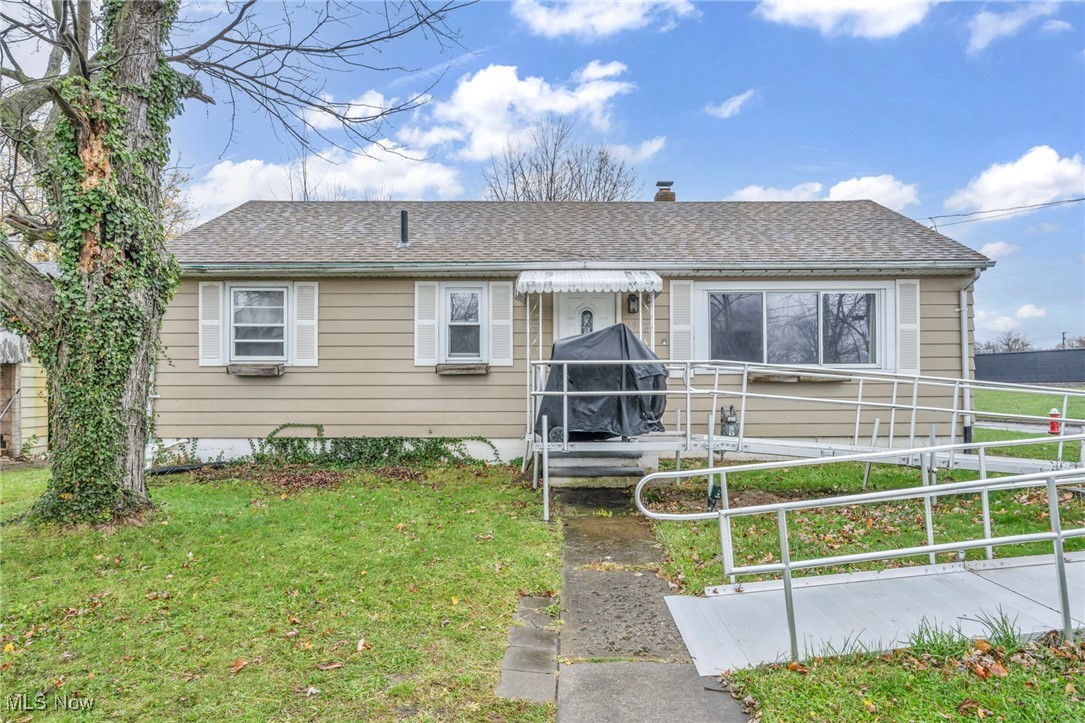 1943 Madison Avenue, Lorain, Ohio image 1