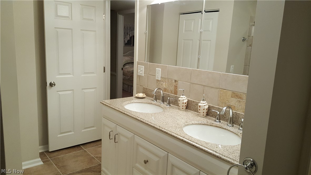 Tappan Lake - Residential