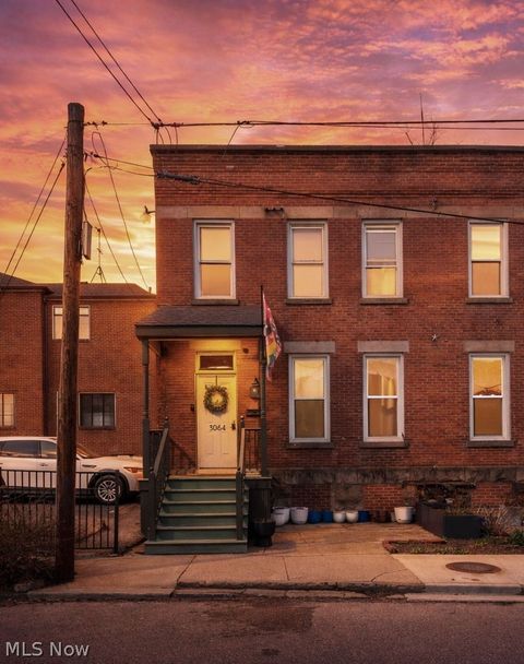 Townhouse For Sale - 3064 Mabel Court #5<br/> Cuyahoga County, Cleveland, OH 44113