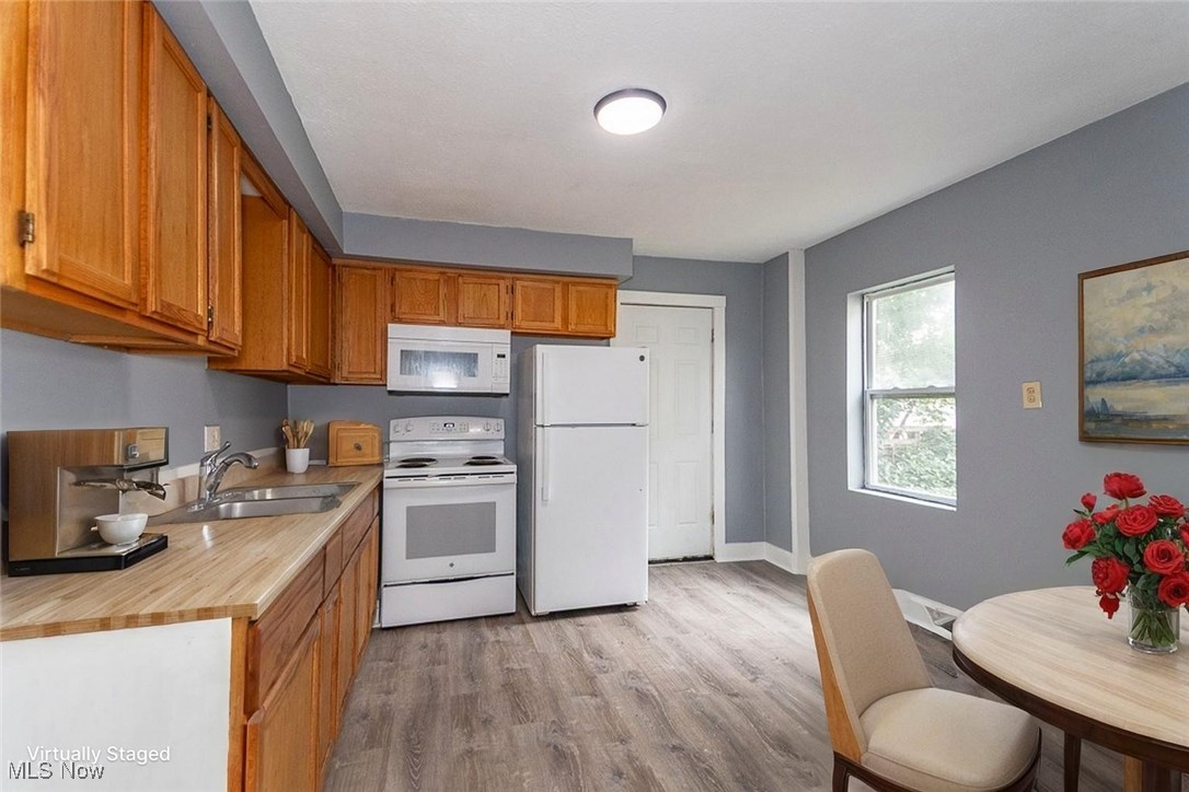 Skeele & Darieus - Residential Lease