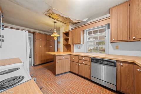 Tiny photo for 19264 N Sagamore Road, Fairview Park, OH 44126 (MLS # 5202711)