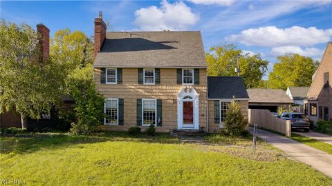 Photo of 19264 N Sagamore Road, Fairview Park, OH 44126 (MLS # 5202711)