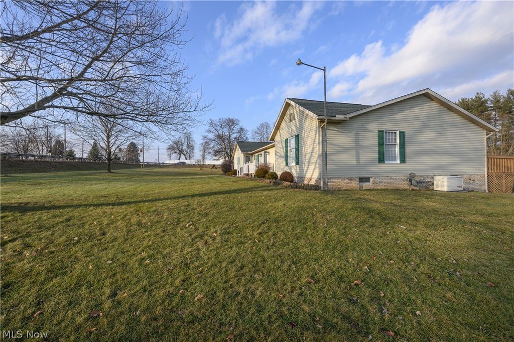 Photo of 6840 Akron Avenue NW, Canal Fulton, OH 44614 (MLS # 5188281)