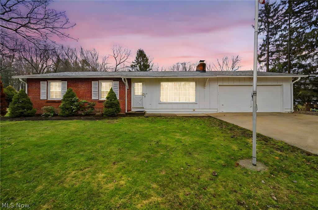 Photo of 1930 E 52nd Street, Ashtabula, OH 44004 (MLS # 5191865)