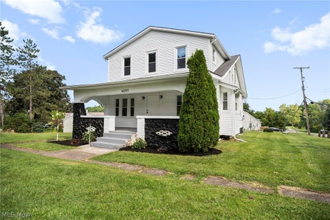 Homes For Sale - 4597 Elyria Avenue<br/> Lorain, OH 44055