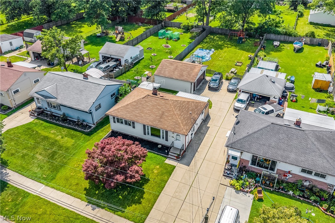 4612 W 156th Street