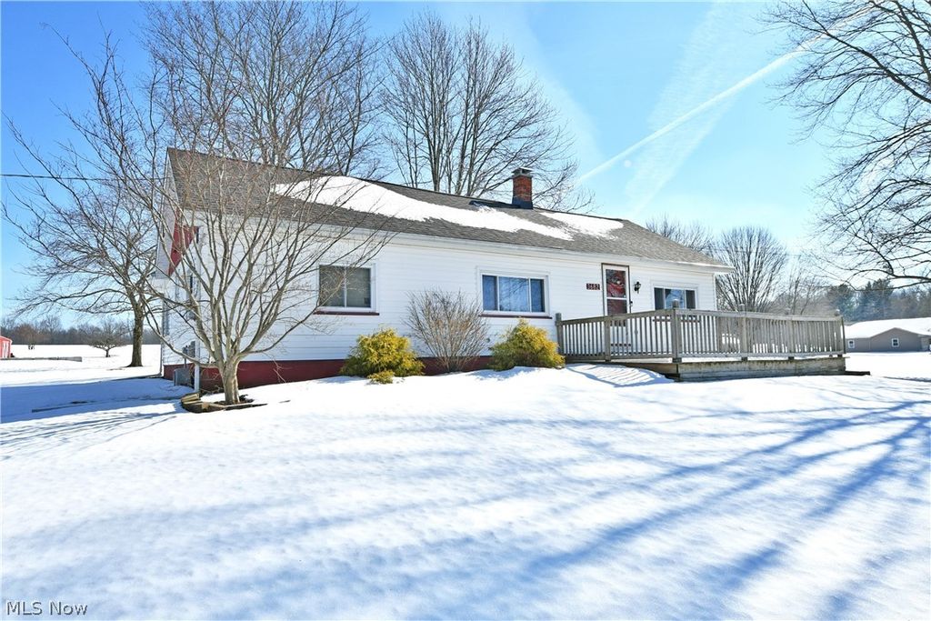 Photo of 3682 Ridge Road, Cortland, OH 44410 (MLS # 5186604)