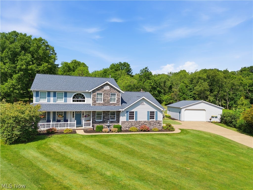 Photo of 813 Walnut Ridge Street NW, Bolivar, OH 44612 (MLS # 5222384)