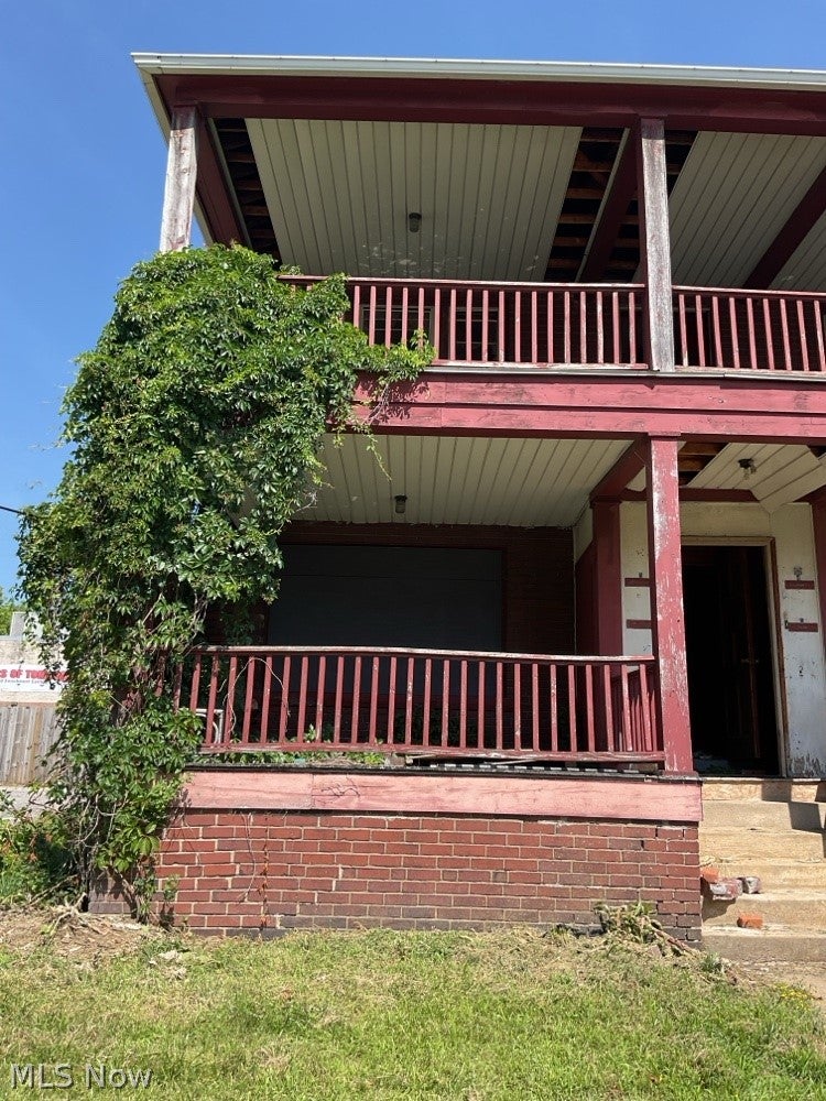 945 E 150th Street