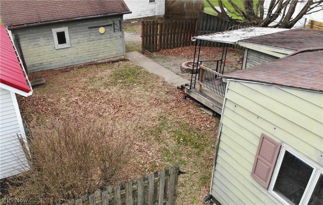 74 E Whitney Avenue