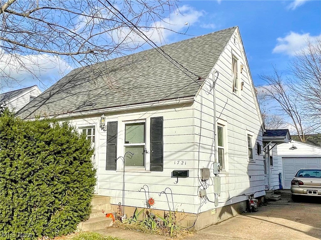 Immediate income possible here for this 2 bdrm 1 bath house located just a walk away from the lake, lakeview park, and more! Located on the west side, just a few minutes away from shopping, dining, and highways. This cute home has a large living room and an equally large dining space, both with charming hardwood flooring. The kitchen features wrap around counters and plenty of storage space. This home also has a first floor laundry! A new roof and new double hung vinyl windows and a 1 1/2 car garage makes this one appealing to all renter types, but don't worry, this one has a tenant and a signed contract until 2022 who is willing to stay right here where they have a fenced in yard and a large master bedroom on the 2nd floor. An easy to access crawl space makes maintenance a breezes. The furnace and hot water tank share the space with a large laundry room on the 1st floor. This one is a must see if your looking to increase your monthly income as we kick off 2022.