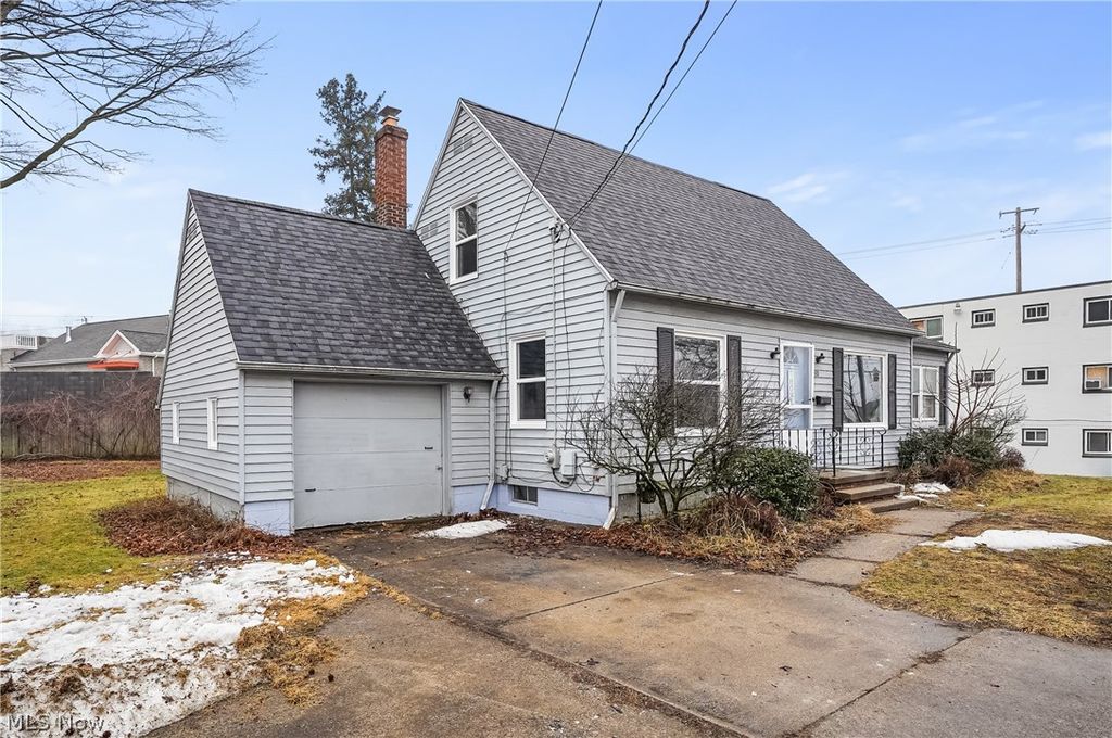 Photo of 410 Beryl Drive, Kent, OH 44240 (MLS # 5187480)