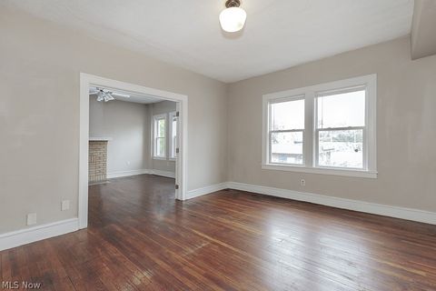 Apartment in Cleveland OH 15432 Lake Shore Boulevard 37.jpg