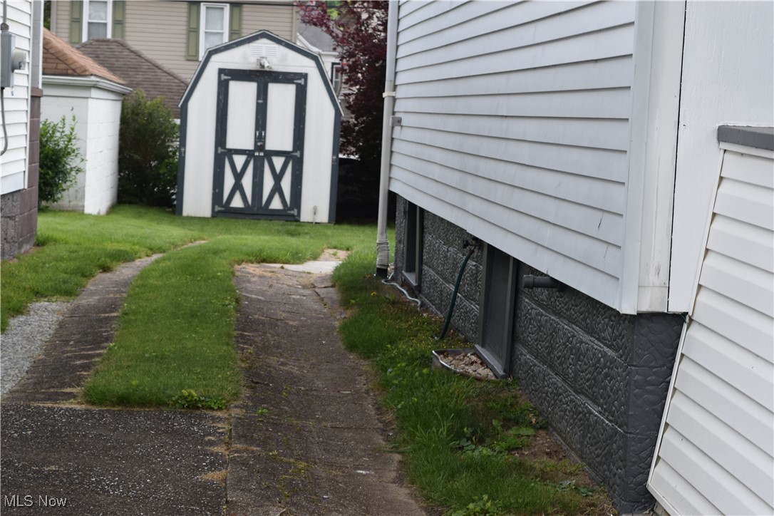1028 Indiana Street, Martins Ferry, Ohio image 27