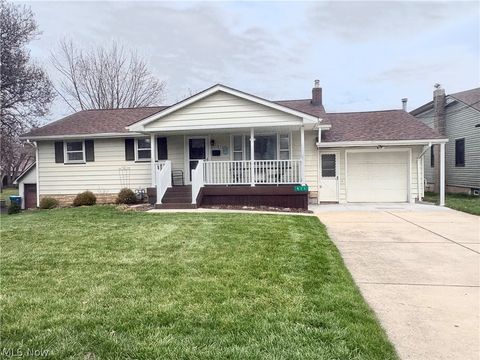Homes For Sale - 511 Edison Street<br/> Mahoning County, Struthers, OH 44471