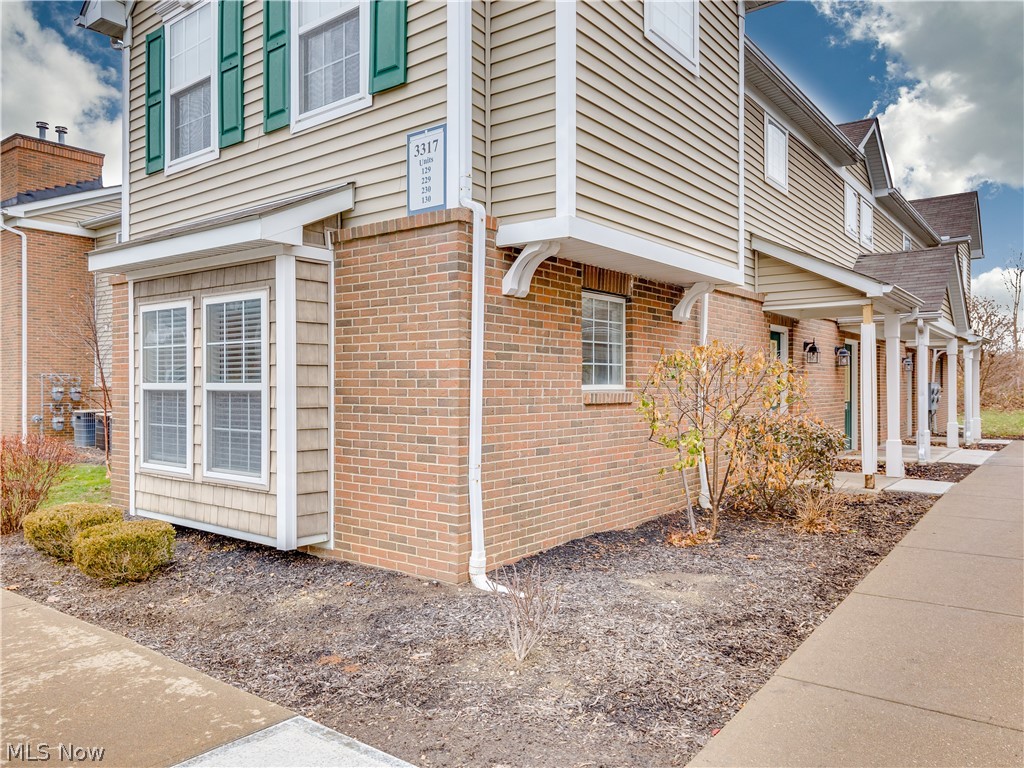 Desirable first floor living in this move-in-ready Lenox Village Condominium. Offering an open floor plan, the spacious Great Room boasts a charming gas fireplace and is open to the dining area and fully applianced kitchen. Glass sliding doors lead from the Great Room to a private patio. The master bedroom features an en-suite bathroom and a large walk-in closet. The second bedroom also includes a nicely sized closet and is located
directly across from the 2nd full bath. A sizable laundry room offers even more storage area. The one car garage is located conveniently across from the unit. Affordably priced, located in fantastic area, close to shopping, restaurants and highways, this could be the condominium you have been searching for. Don't miss the opportunity to take a tour of this fabulous home. Call for your private showing today.
