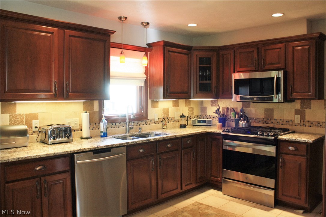 Curtis C Michell Inc Colahan D - Residential