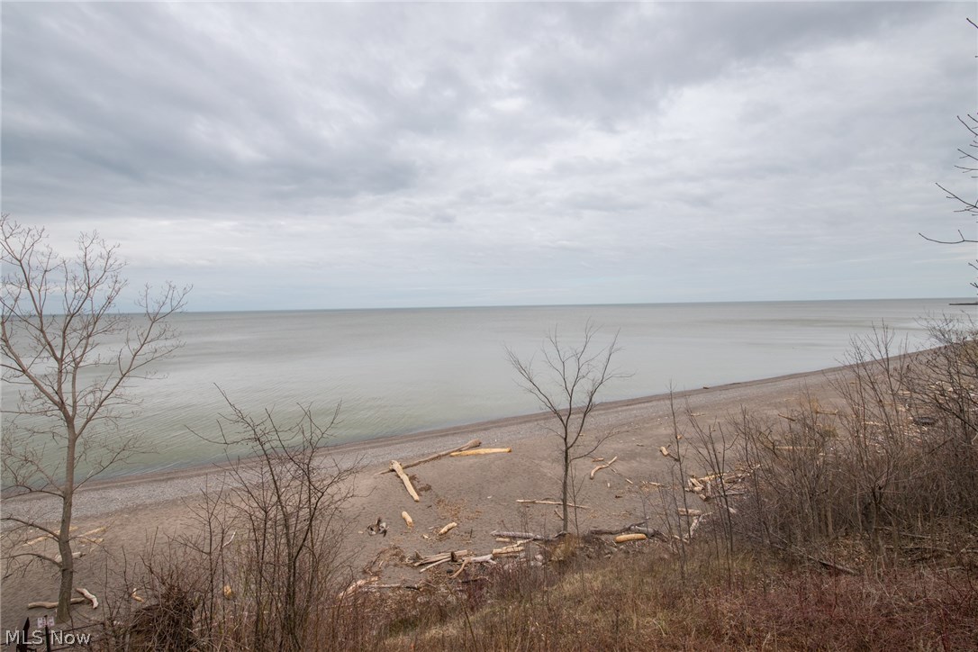 Lakeshore Blvd Estates 01 - Residential