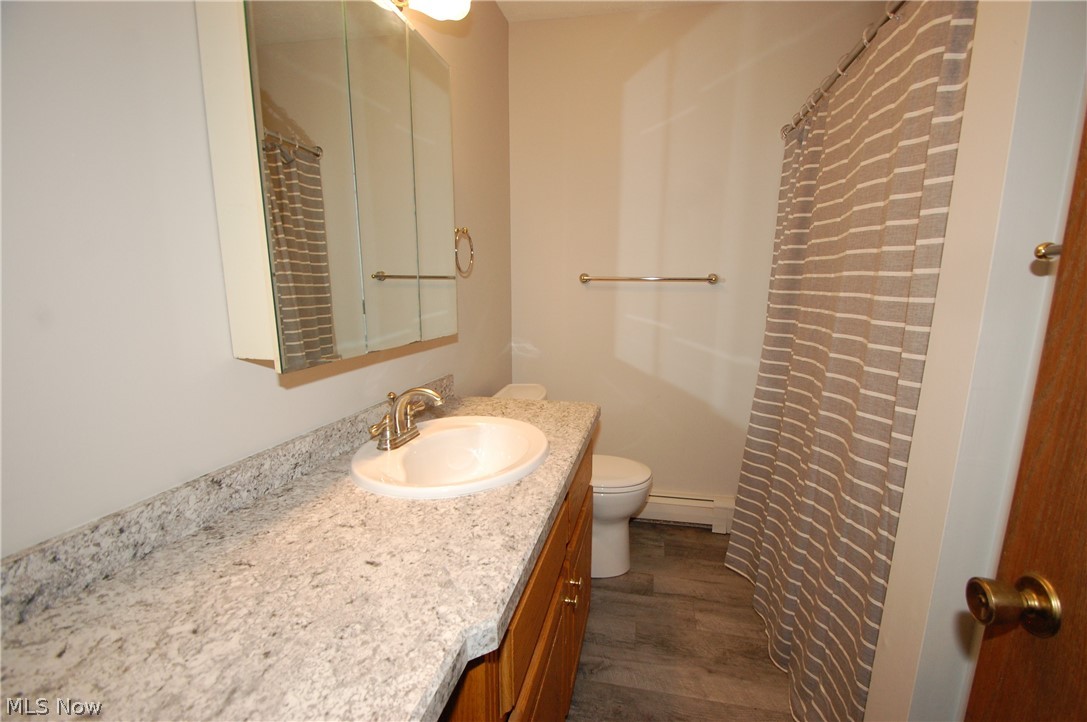 Carter Circle Condo - Residential