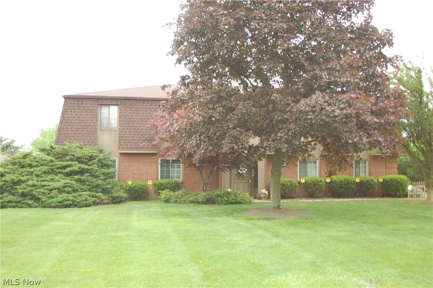 Updated 2 bedroom ranch condo unit. Features a living room w/ new flooring, dinette area new flooring kitchen with all new countertops, painted cabinets, new flooring and all stainless appliances. There are the 2 bedrooms w/ new carpet and 1 full bath. Updates all in 4/22 include the interior fresh paint, new carpet in bedrooms and hallway, all new vinyl wood flooring, new counter tops in the kitchen and bathroom and new stainless elec stove, refrigerator and dishwasher. Super private quiet location and move in ready